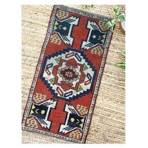 🚨SOLD🚨Vintage Small Boho Turkish Mini 2x3 Rug